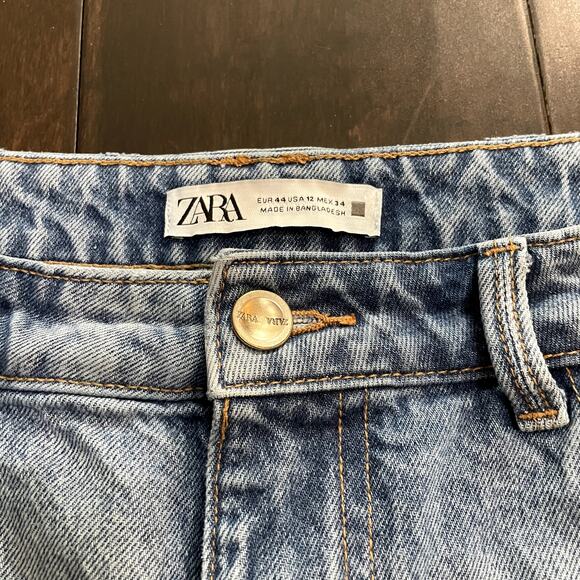 Zara High Rise Wide Leg Jeans Light Wash Distressed Women's Size 12 - Picture 2 of 6